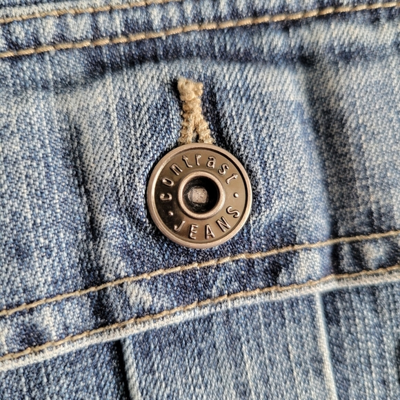 3/$30 🌟 Contrast Jeans Denim Skirt - Picture 6 of 7